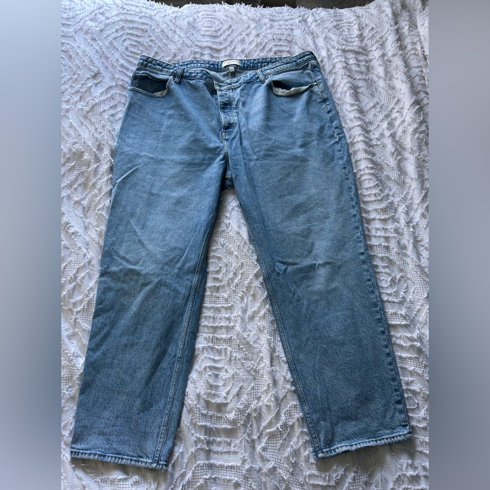 22R Abercrombie & Fitch Curve Love Dad Jeans